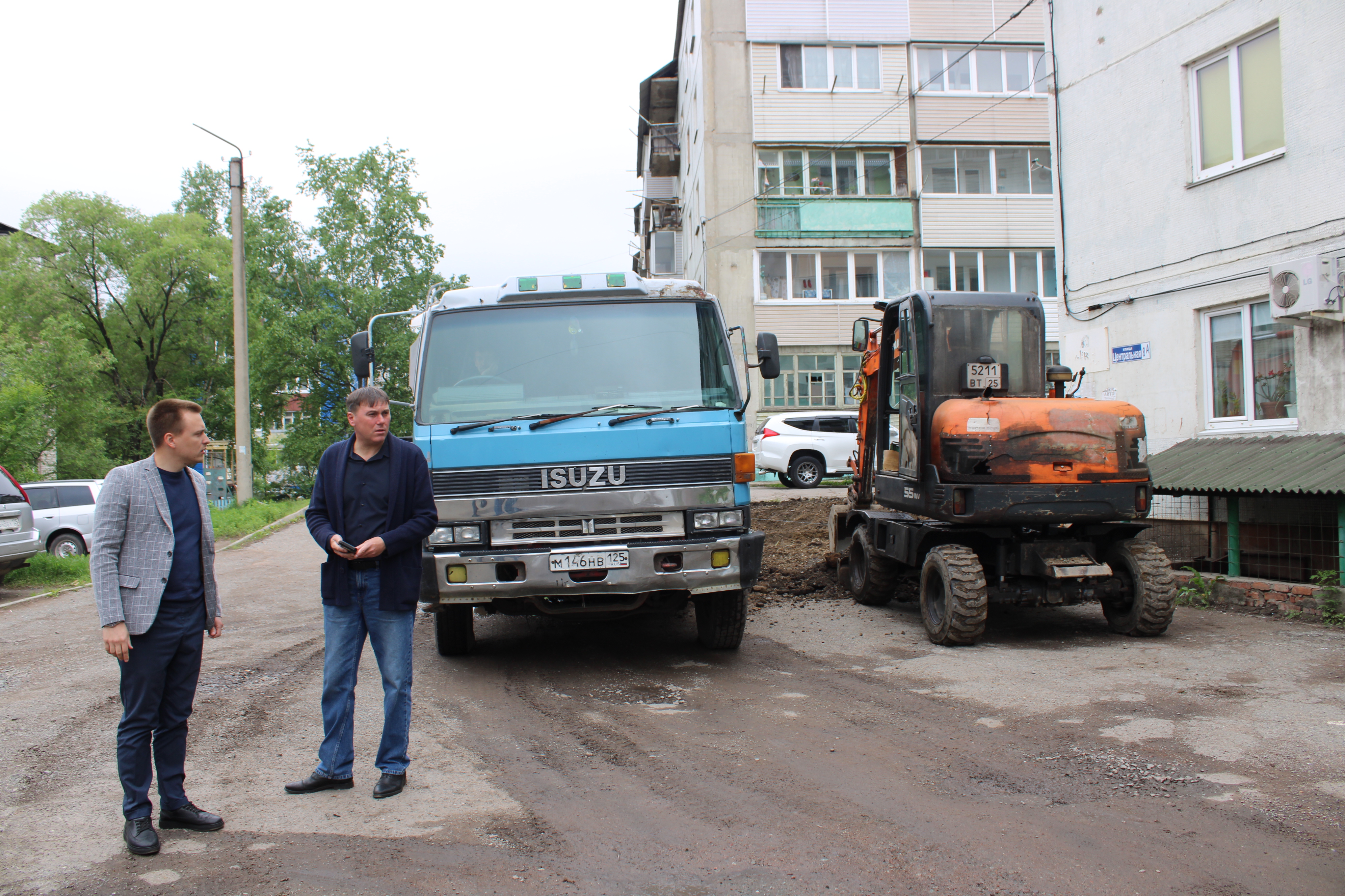 Благоустройство дворов продолжается | Администрация Партизанского  городского округа